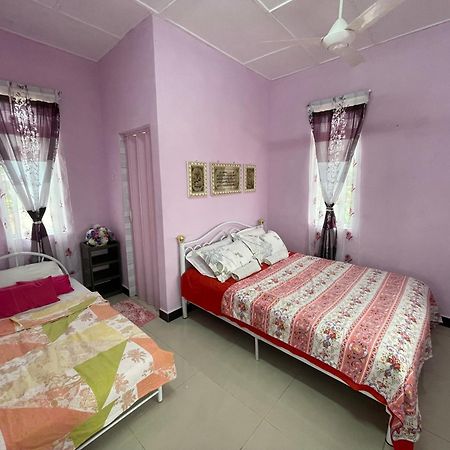Dan'S Homestay Bangau Темерлох Экстерьер фото