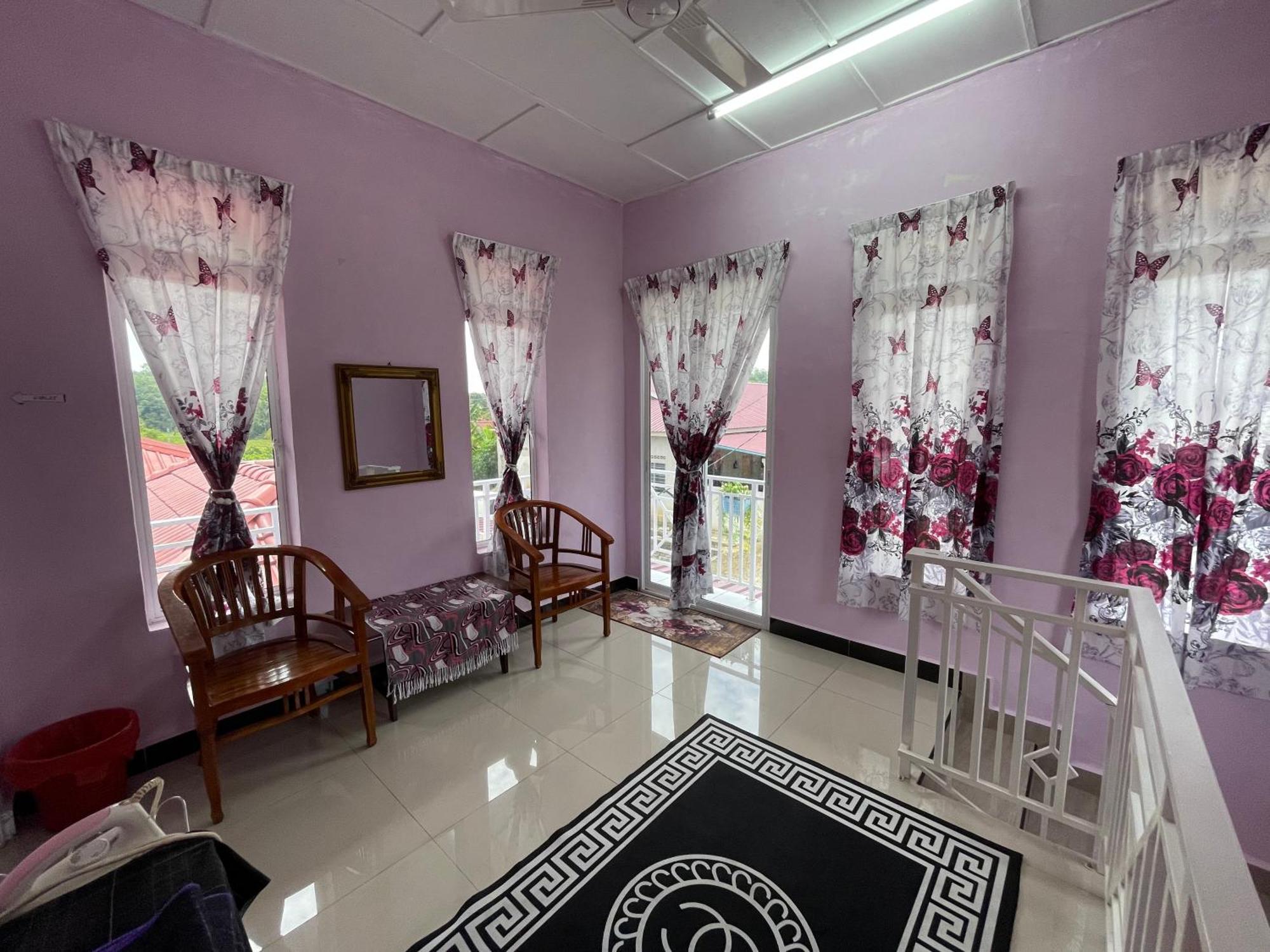 Dan'S Homestay Bangau Темерлох Экстерьер фото